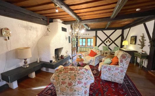 Wo Geschichte auf Geborgenheit trifft – Historisches Haus mit Herz und Charakter