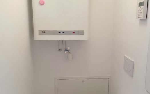 Stilvolles Wohnen mit zwei Balkonen und moderner Ausstattung