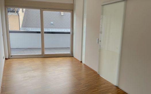 Stilvolles Wohnen mit zwei Balkonen und moderner Ausstattung