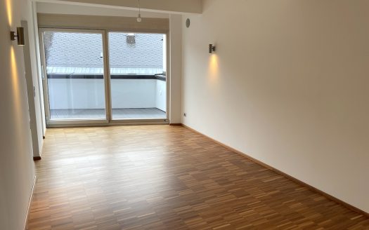Stilvolles Wohnen mit zwei Balkonen und moderner Ausstattung