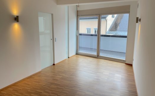 Stilvolles Wohnen mit zwei Balkonen und moderner Ausstattung