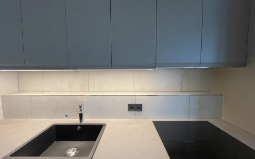 Stilvolles Wohnen mit zwei Balkonen und moderner Ausstattung