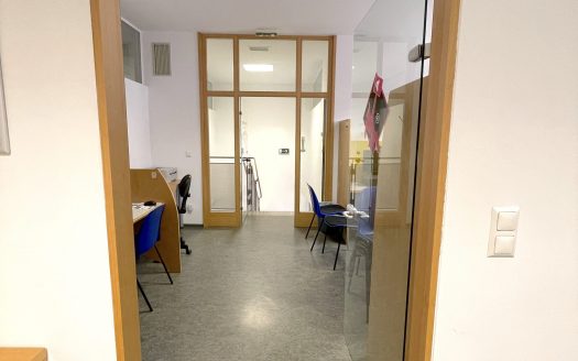 Zentrale Gewerbefläche mit Gemeinschaftsbereichen