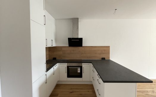 Exklusive 2-Zimmer-Wohnung mit großem Balkon – barrierefrei & zentral in Villach
