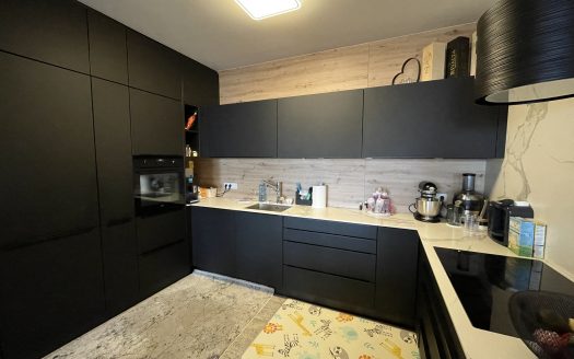 Modern wohnen: 3-Zimmer-Wohnung mit Bergblick in Wernberg
