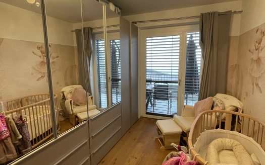 Modern wohnen: 3-Zimmer-Wohnung mit Bergblick in Wernberg