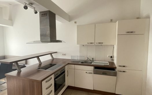 Großzügige 2-Zimmer-Dachgeschosswohnung in Finkenstein