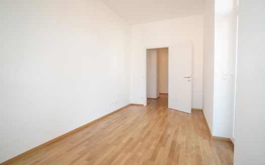 Stilvolle 3-Zimmer-Wohnung im renovierten Jugendstilhaus – Ruhelage mit Westbalkon