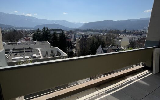 2-Zimmer-Wohnung im 8. OG mit traumhaftem Panoramablick über Villach