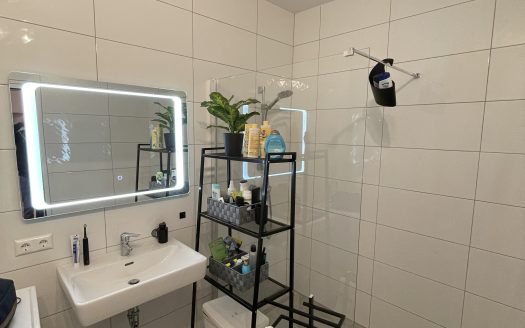 2-Zimmer-Wohnung mit 75 m², Loggia & Tiefgarage in Warmbad-Judendorf