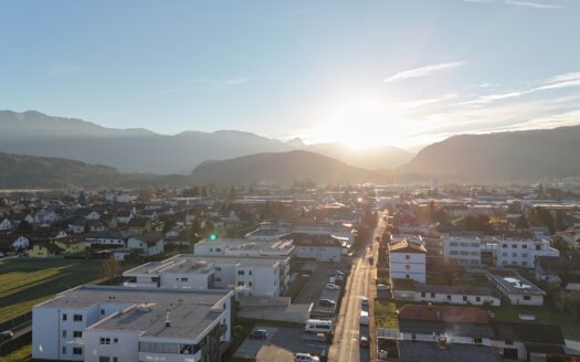 Wohnen mit Sonnenuntergang: 2-Zimmer-Wohnung mit XXL-Balkon