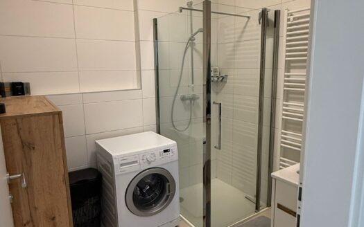 Moderne 2-Zimmer-Wohnung mit großem Südbalkon & Tiefgaragenplatz – Projekt „Landsitz“ in Landskron